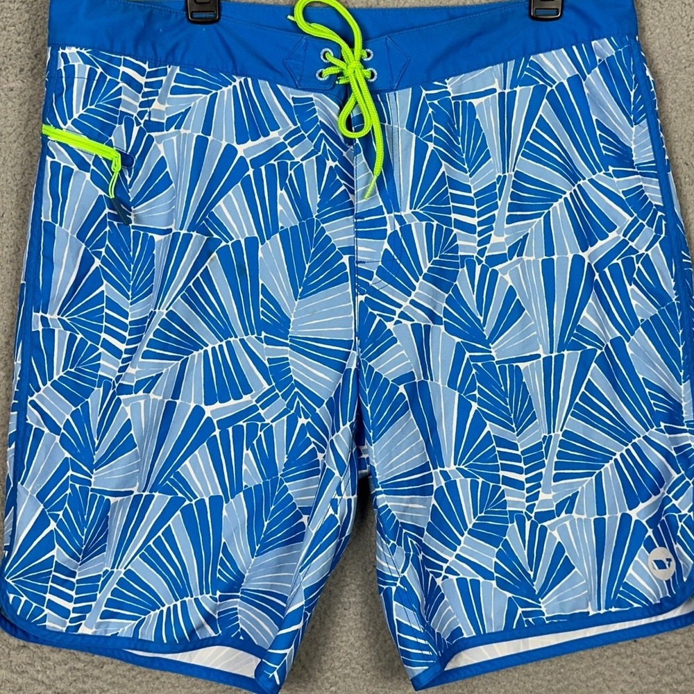 Vineyard Vines Swim Trunks Mens‎ 36 Blue Geometric Swimwear Stretch Board Shorts